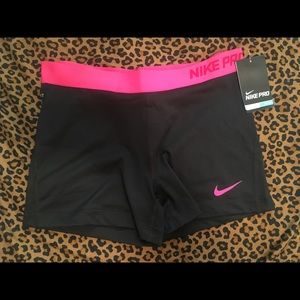 NWT Nike shorts size XL